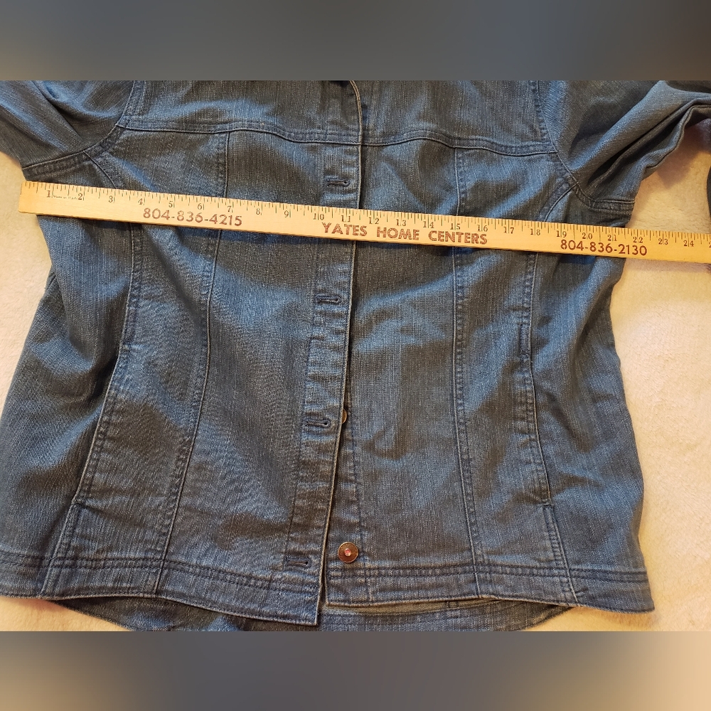 Vintage Denim & Co. Blue Jean Jacket Embellished Buttons Womens Size Large - Picture 5 of 6